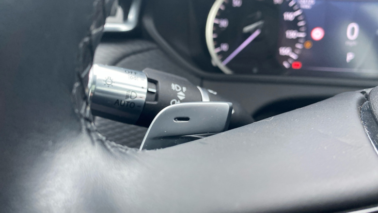 Land Rover Range Rover Velar 2.0 D200 Edition 5dr Auto Diesel Estate